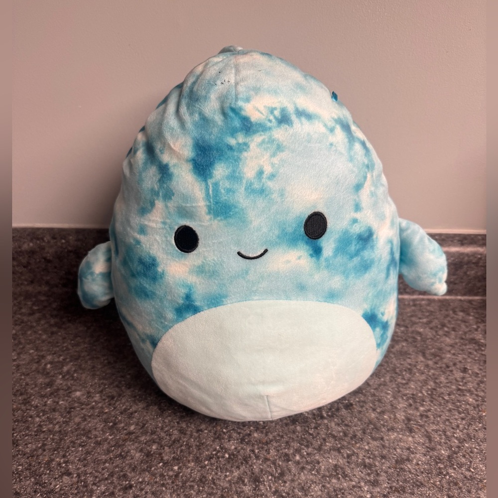 Squishmallows Danika the Blue Crinkle Tie-Dye Dolphin